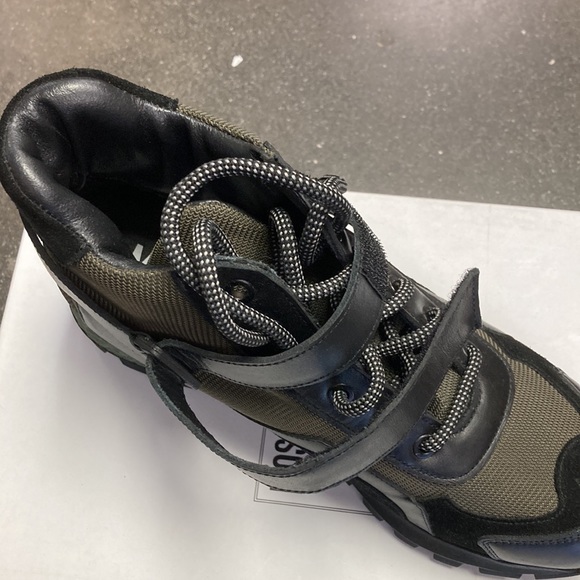 MOSCHINO - Picture 9 of 13